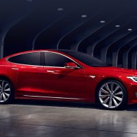 523 Tesla Model S стала самым динамичным авто в мире