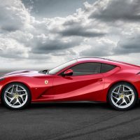 16948 Обзор автомобиля Ferrari 812 Superfast 2017