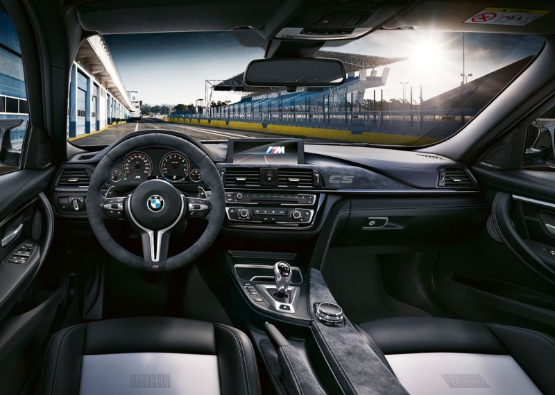 Обзор автомобиля BMW M3 CS 2018