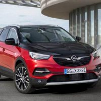 23107 Описание автомобиля Opel Grandland X Hybrid4 2019 - 2020