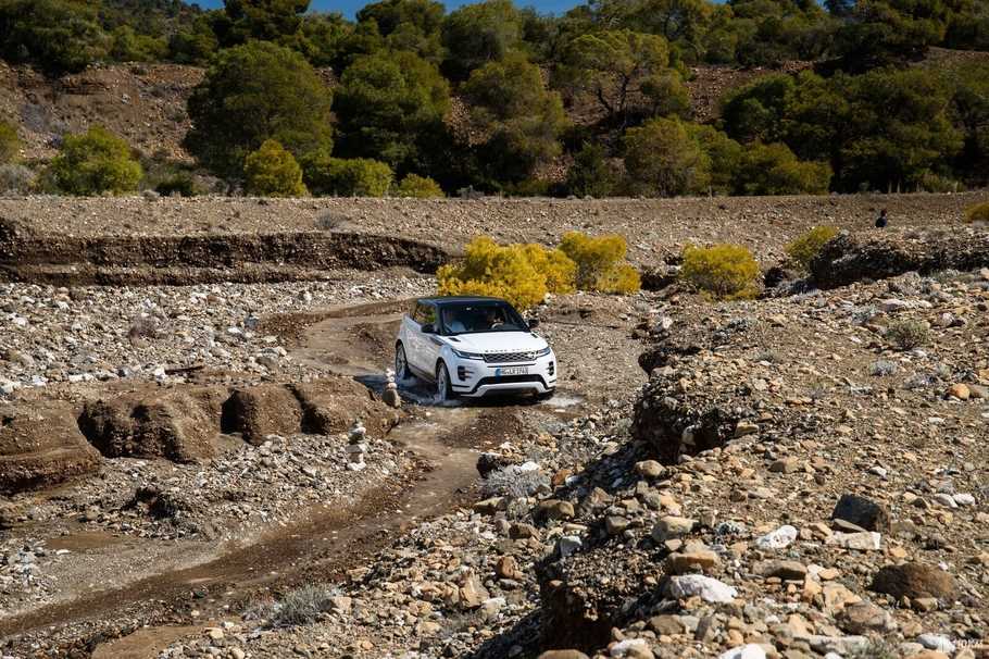 Тест драйв нового Range Rover Evoque  чистая линия
