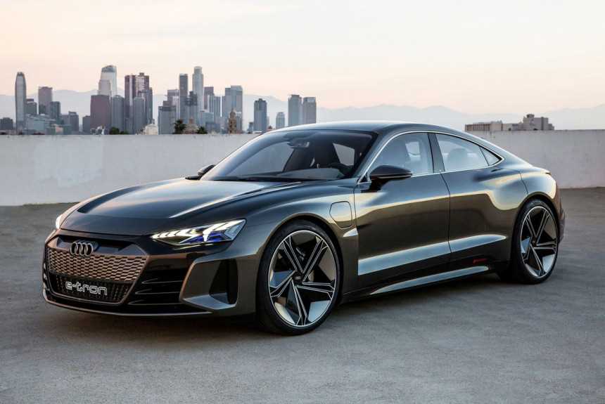 Электромобили Audi будут выпускать на четырех платформах