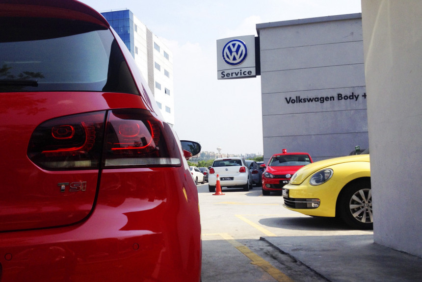 Дайджест дня: VW продлил гарантию, RAV4 прикинулся Урусом и другие события индустрии