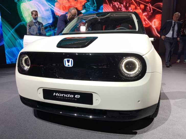 Honda e Prototype дебютировал на Женевском автосалоне