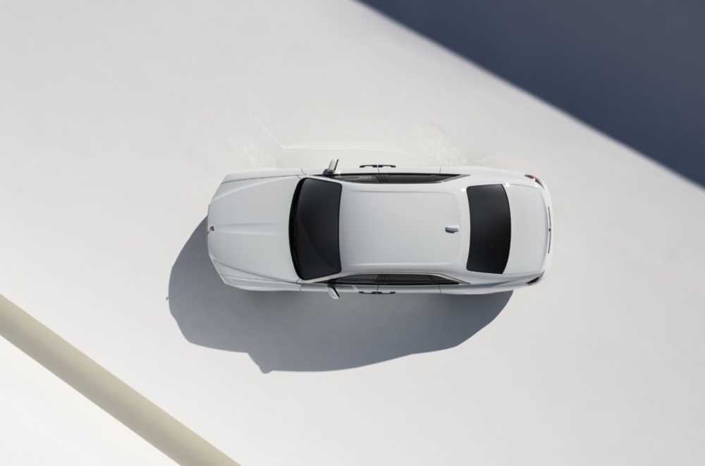 Rolls-Royce представил самую технологичную модель