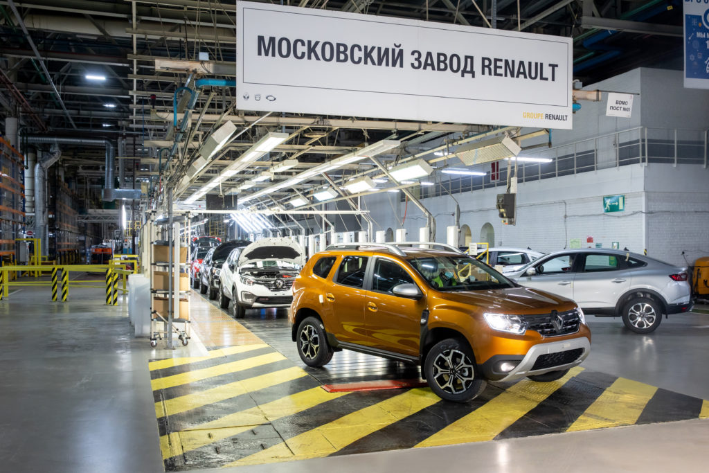Новый Renault Duster встал на конвейер в России