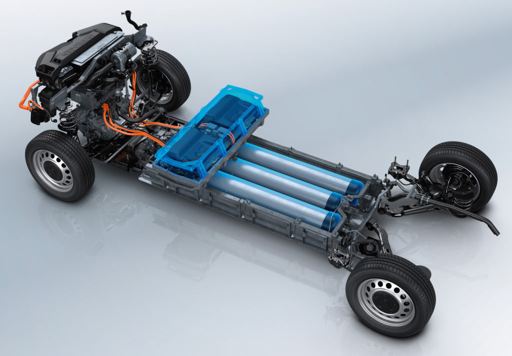 Фургон Peugeot Expert с необычной начинкой: водород вместо солярки, заправка за три минуты и дальность хода 400 км