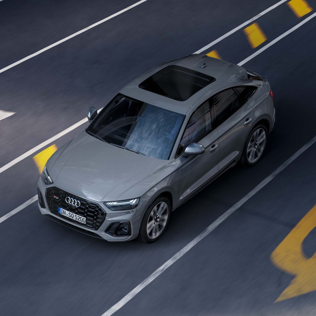 Audi привезет в Россию «горячий» кроссовер: названа цена