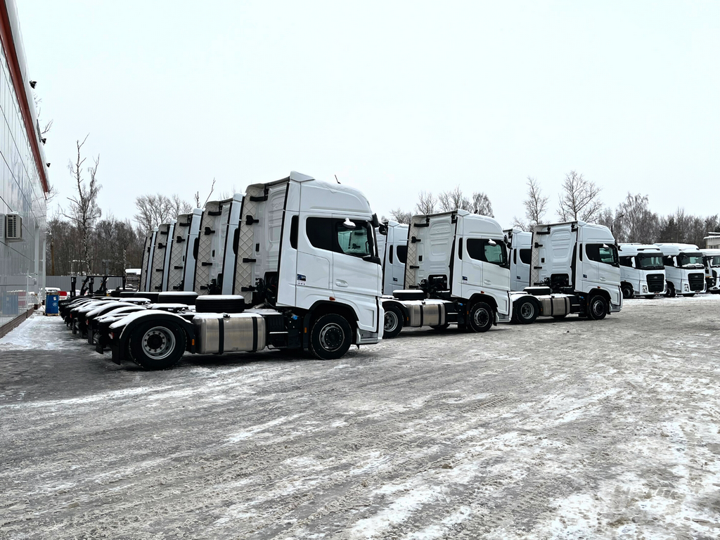Российский перевозчик Loginof получил десять тягачей Ford Trucks F-Max