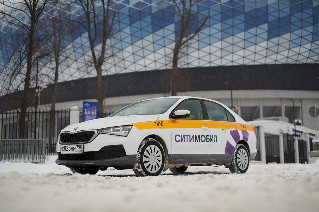 В России прекратит работу крупнейший агрегатор такси